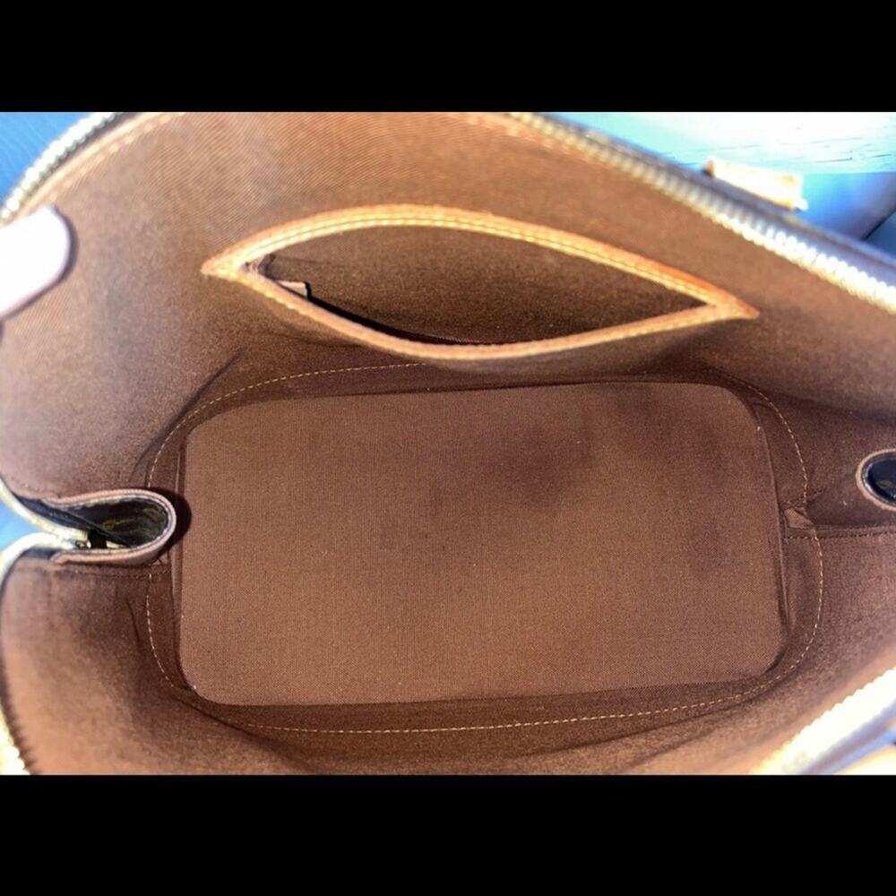 Louis Vuitton Monogram Alma PM From the 1996 Collection - Picture 11 of 16